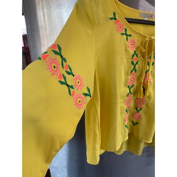 GIANNI BINI Floral Embroidered Blouse WOMEN'S SZ M YELLOW and PINK lightweight - Picture 3 of 14